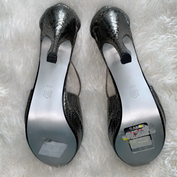 NWOT Silver Sling back heel, Rhinestone diamonds - Picture 3 of 3
